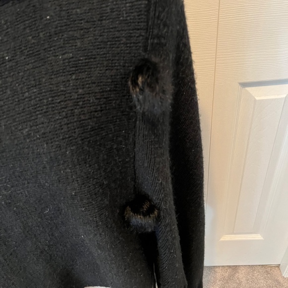 Women’s 100% Acrylic poncho - Picture 3 of 11